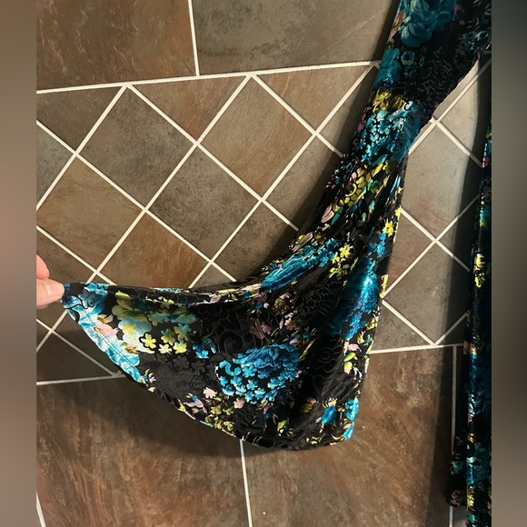 BlackHeart 🖤 Dress size large - Picture 2 of 7